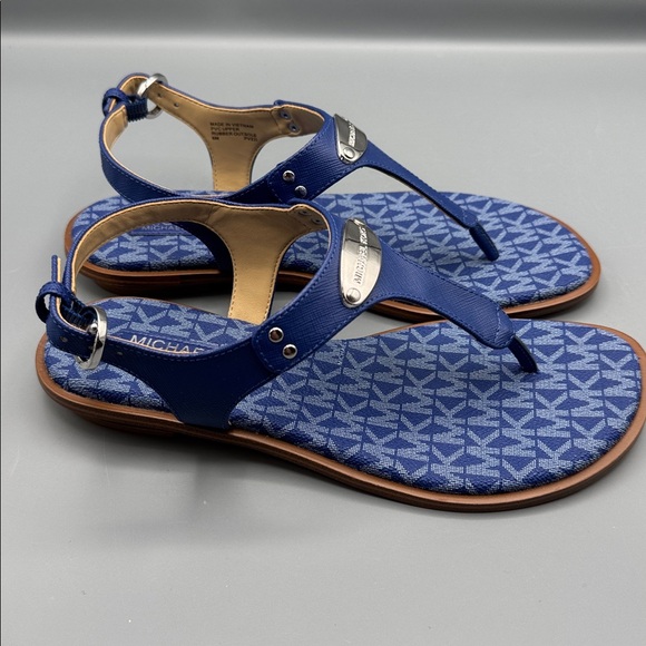 MICHAEL MICHAEL KORS Logo Plate Sandal - Picture 2 of 4